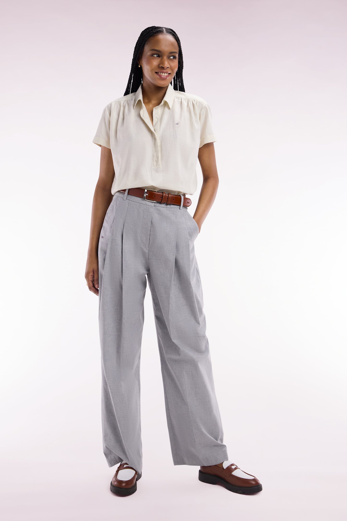 Pantalon à jambes larges en coton stretch gris coupe oversized