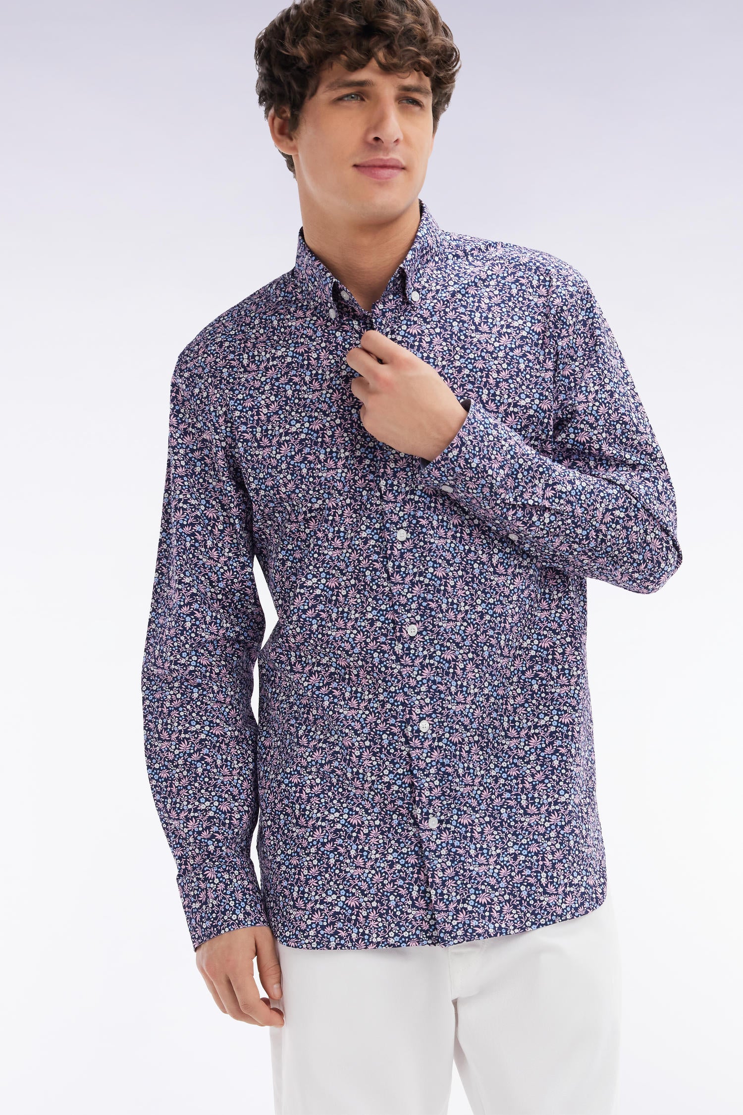 Chemise en popeline de coton marine à microimprimé floral coupe droite