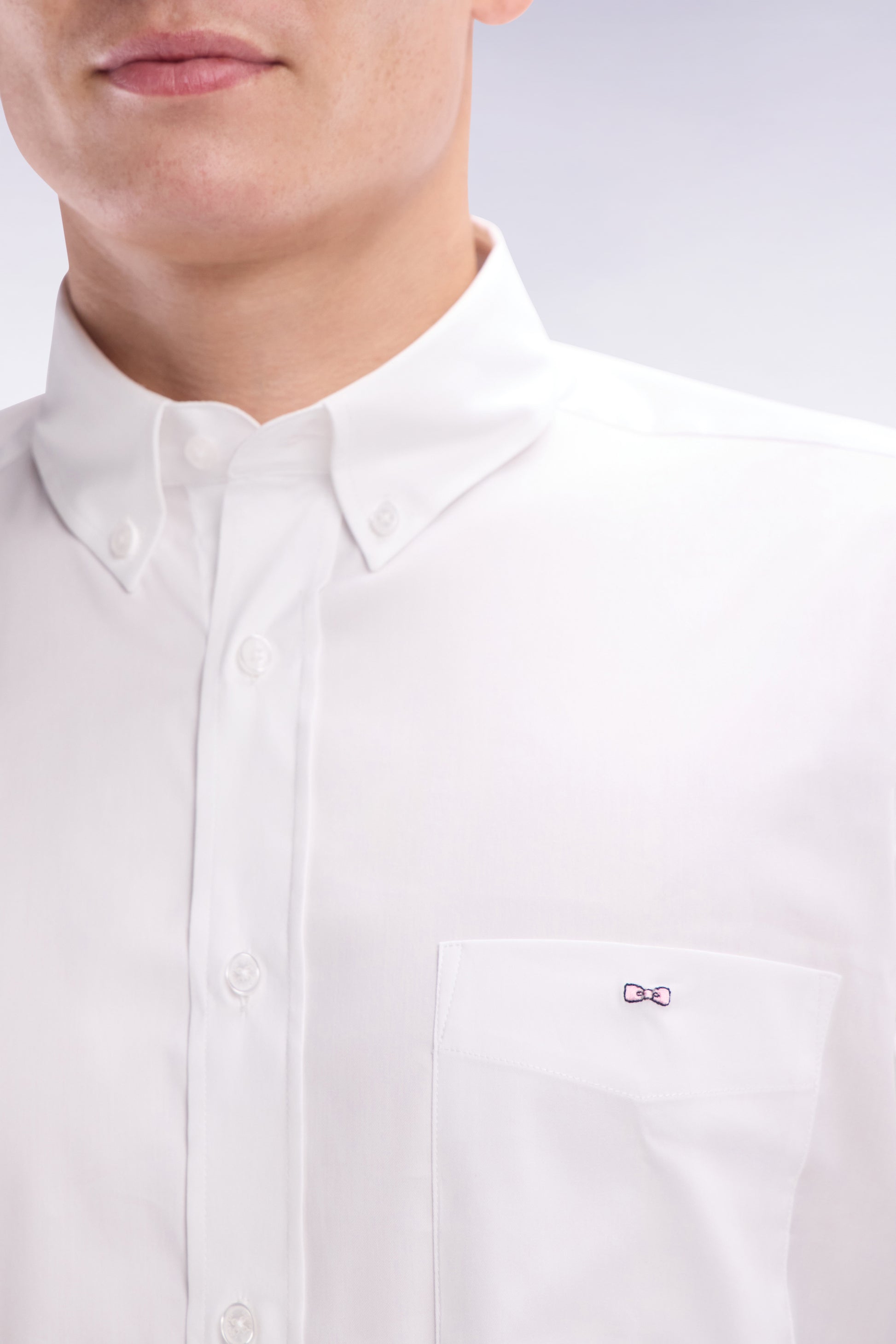 Chemise en twill de coton blanc unie coupe droite