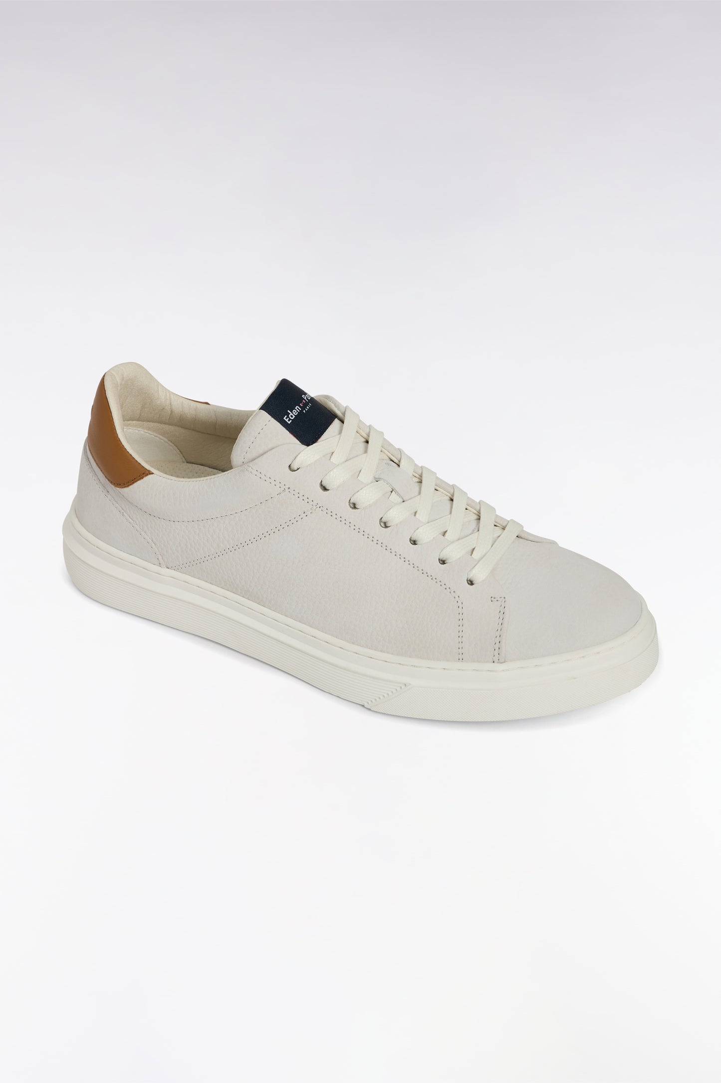 Baskets basses en cuir blanc