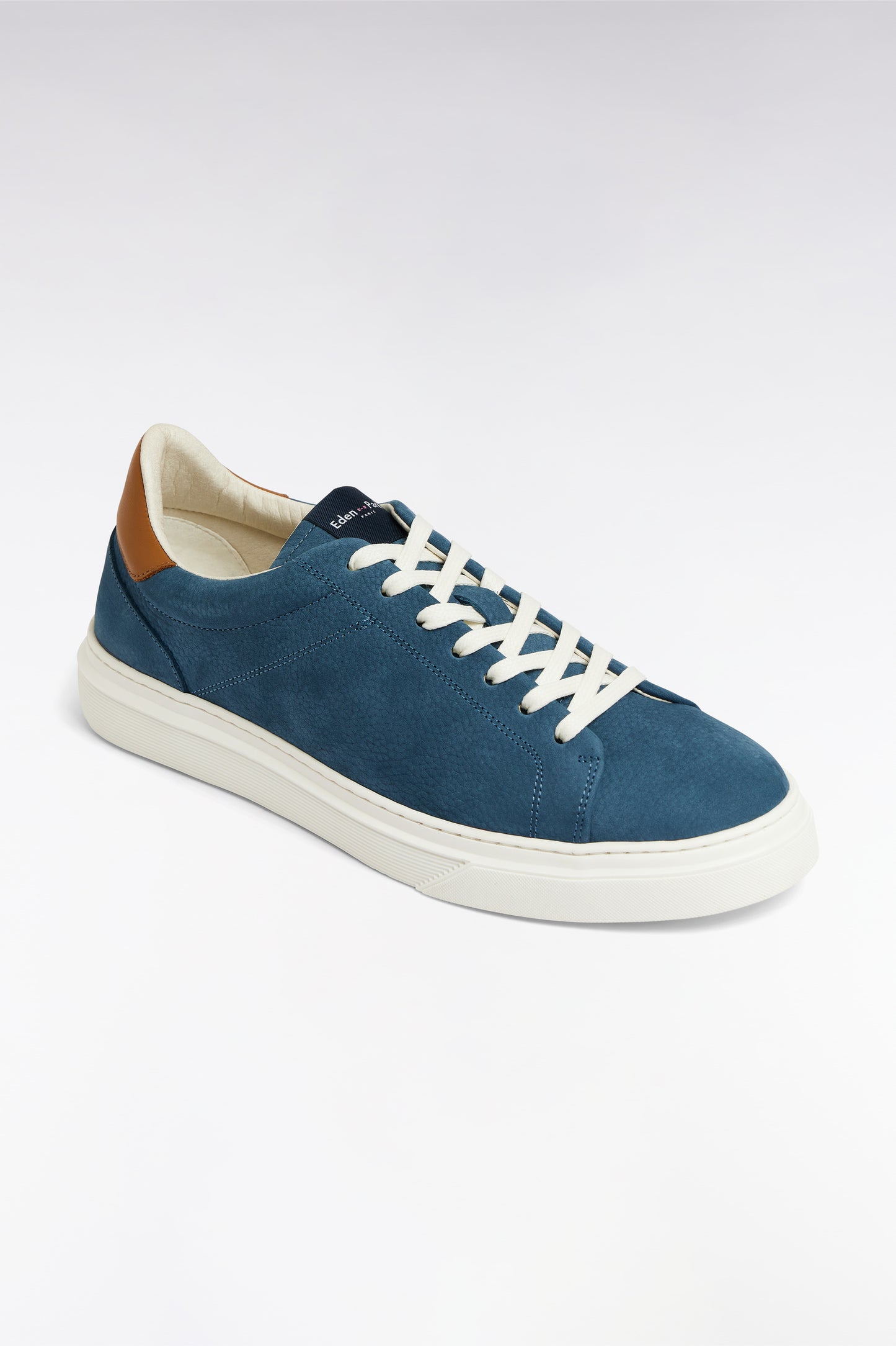 Baskets basses en cuir bleu gris