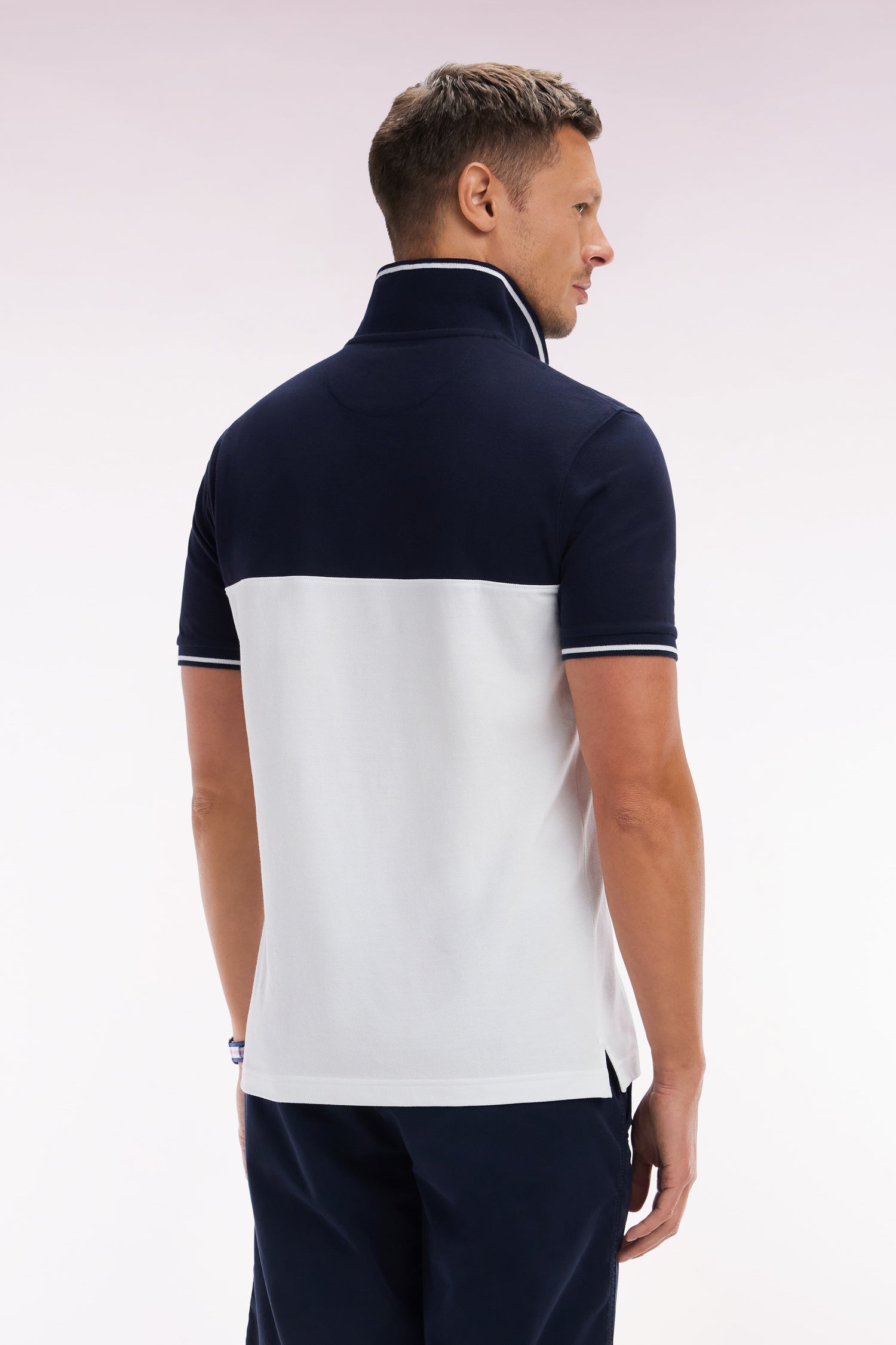 Polo à manches courtes en piqué coton blanc col jacquard coupe droite