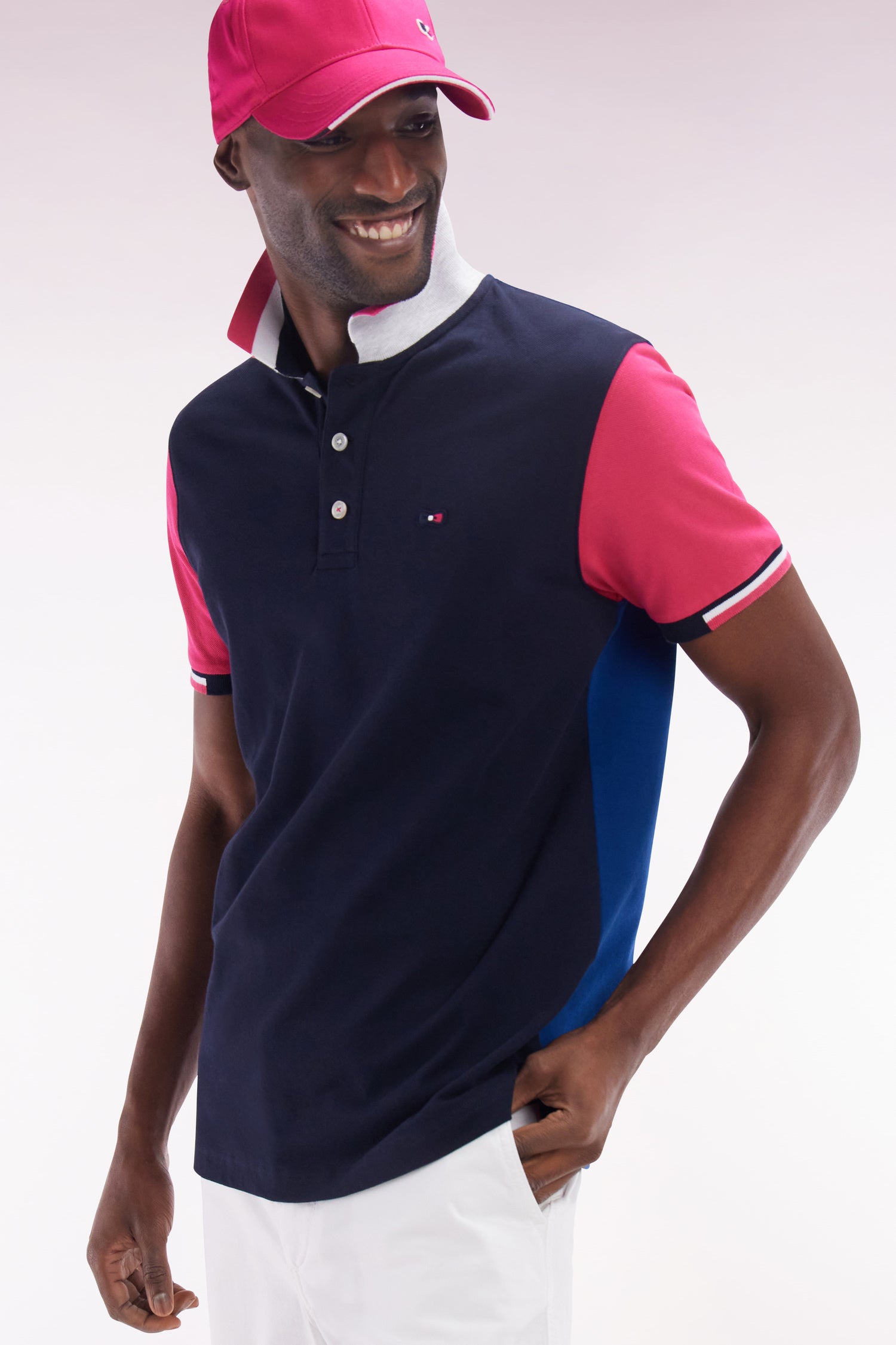 Polo à manches courtes colorblock en coton fuchsia coupe droite