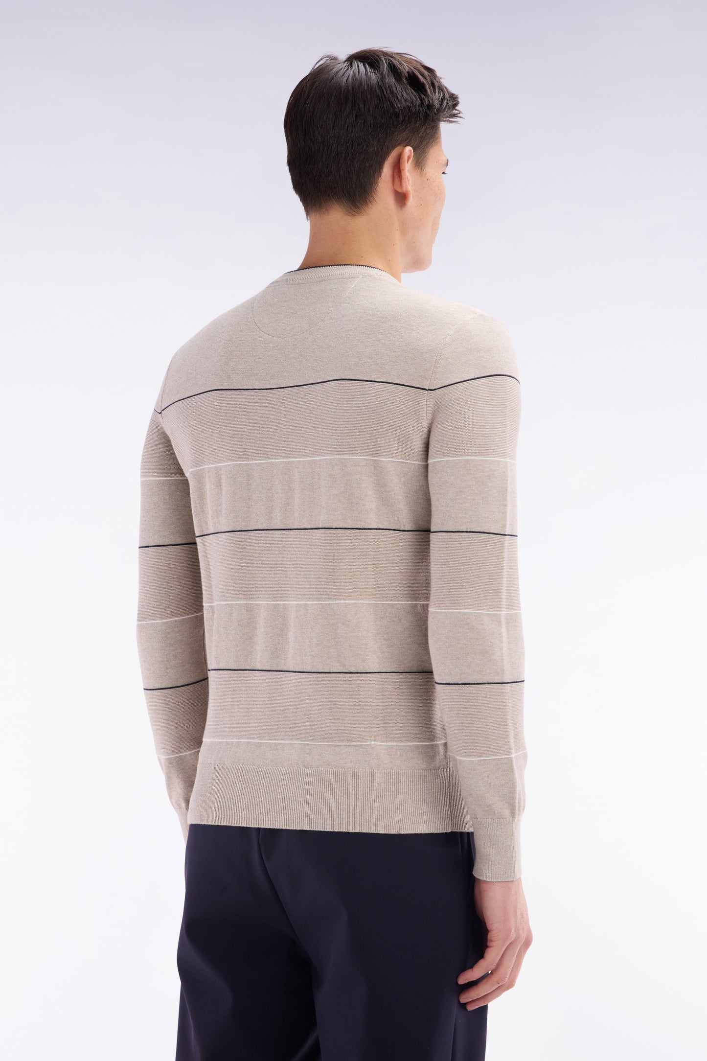 Pull col rond cerclé en coton beige