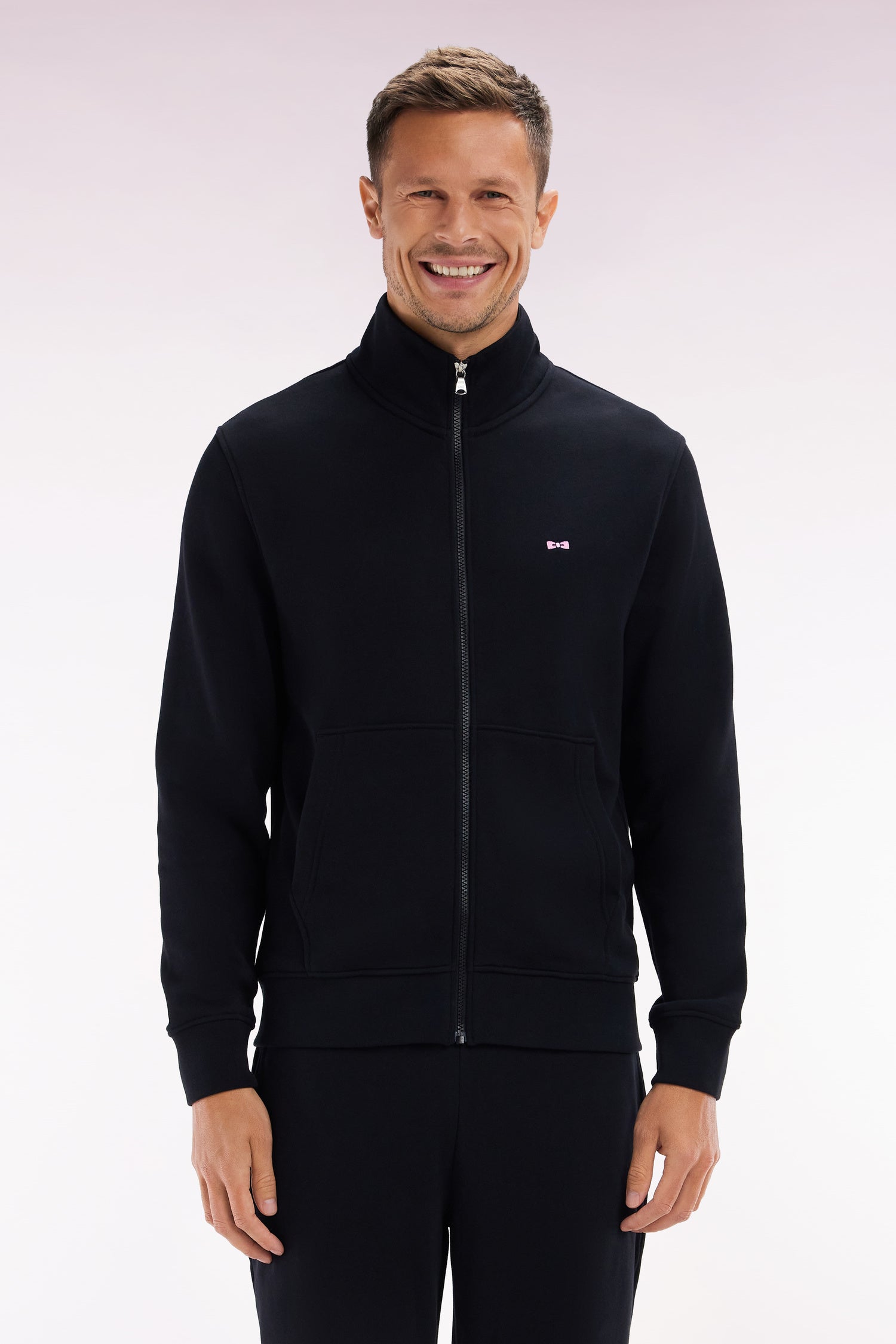 Sweatshirt zippé en coton noir coupe droite