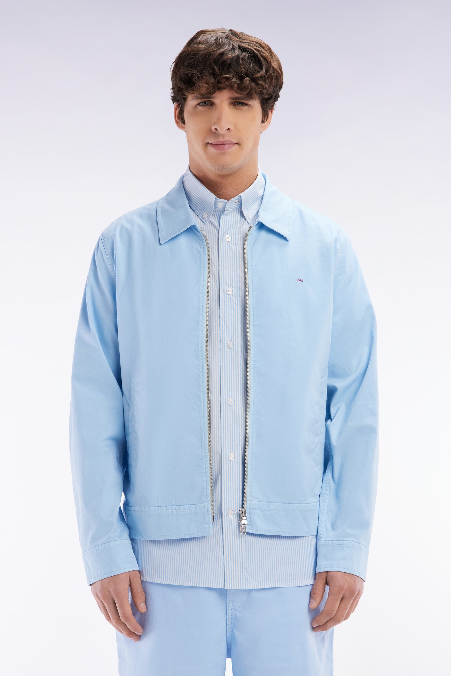 Blouson zippé en gabardine de coton stretch ciel