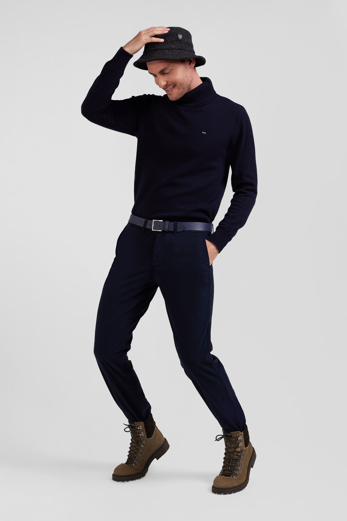 Pantalon chino bleu marine en gabardine de coton stretch coupe Regular