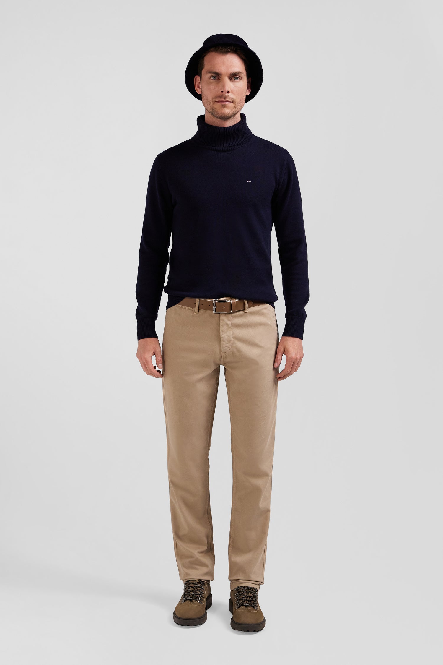 Pantalon chino en piqué de coton stretch et modal chanvre coupe Regular