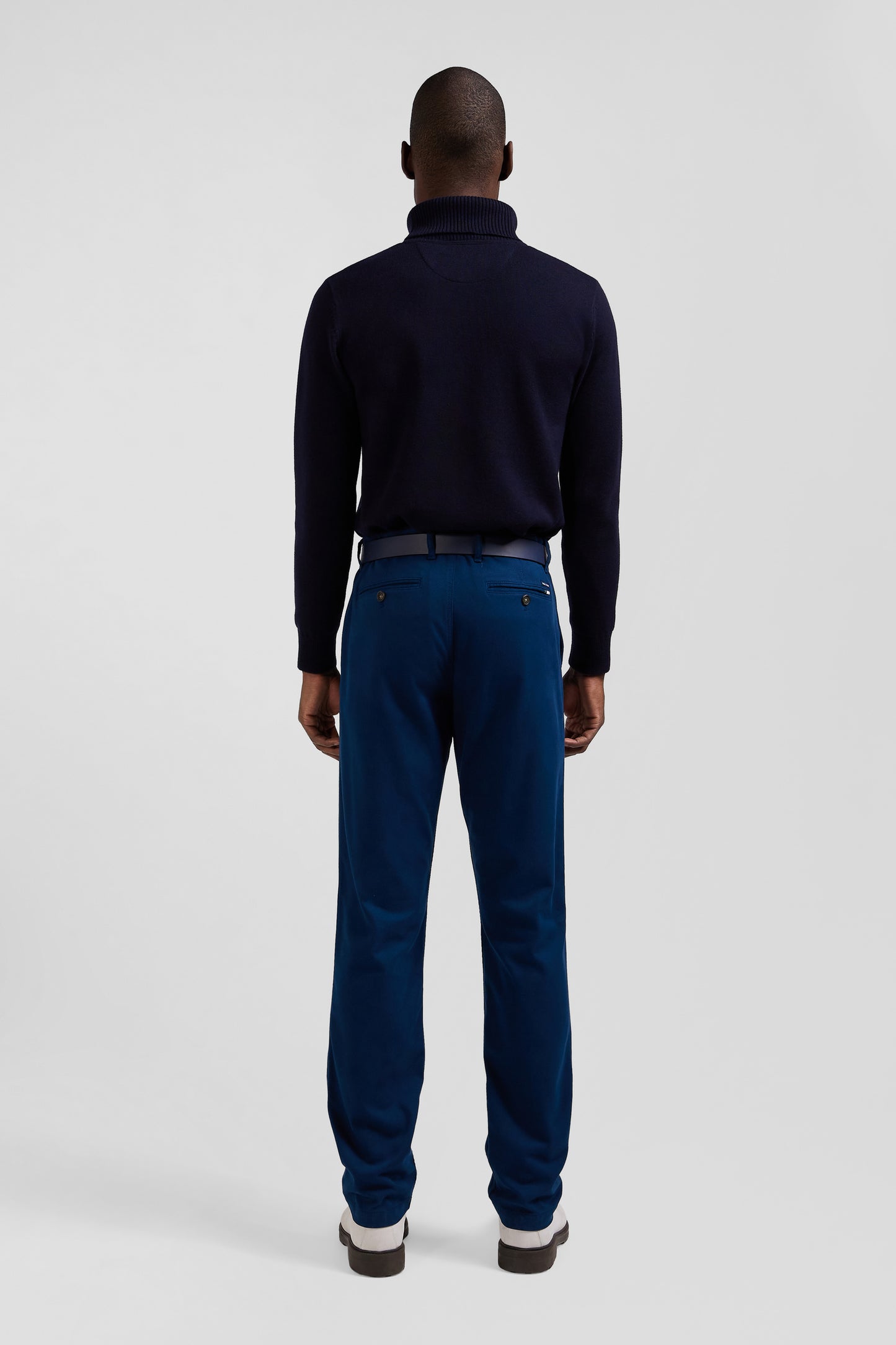 Pantalon chino en piqué de coton stretch et modal bleu coupe Regular