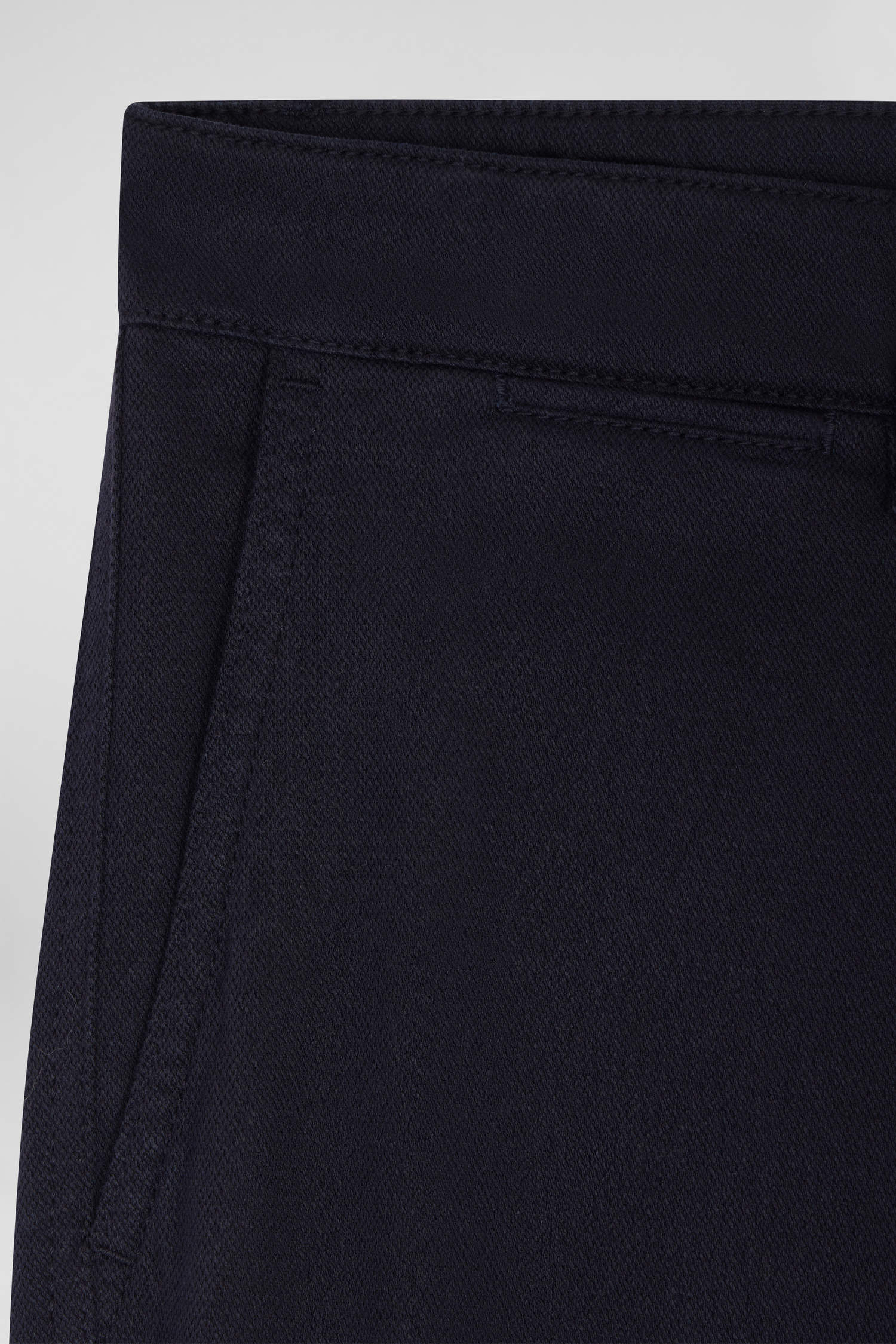 Pantalon chino en piqué de coton stretch et modal marine coupe Regular