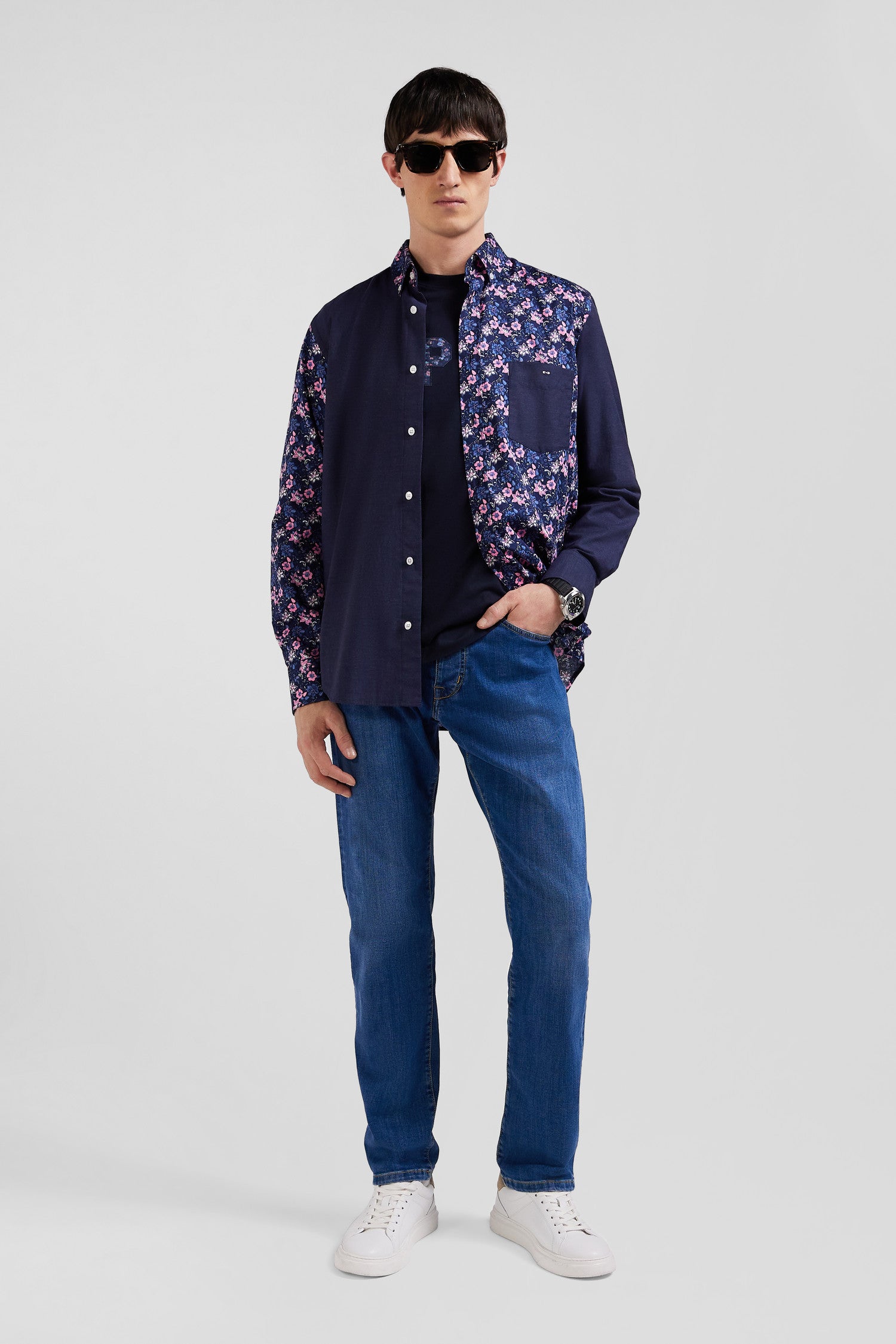 Chemise en twill de coton bleu marine et microimprimé fleurs coupe Regular