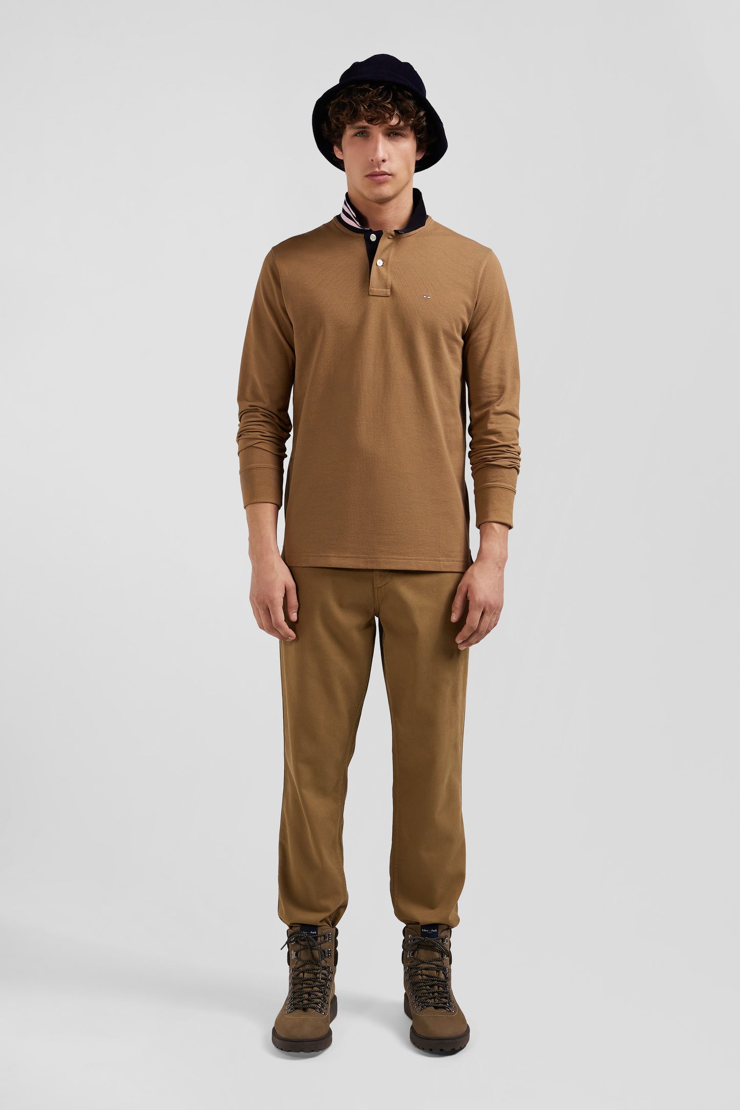 Regular camel long-sleeved cotton piqué polo shirt with striped collar