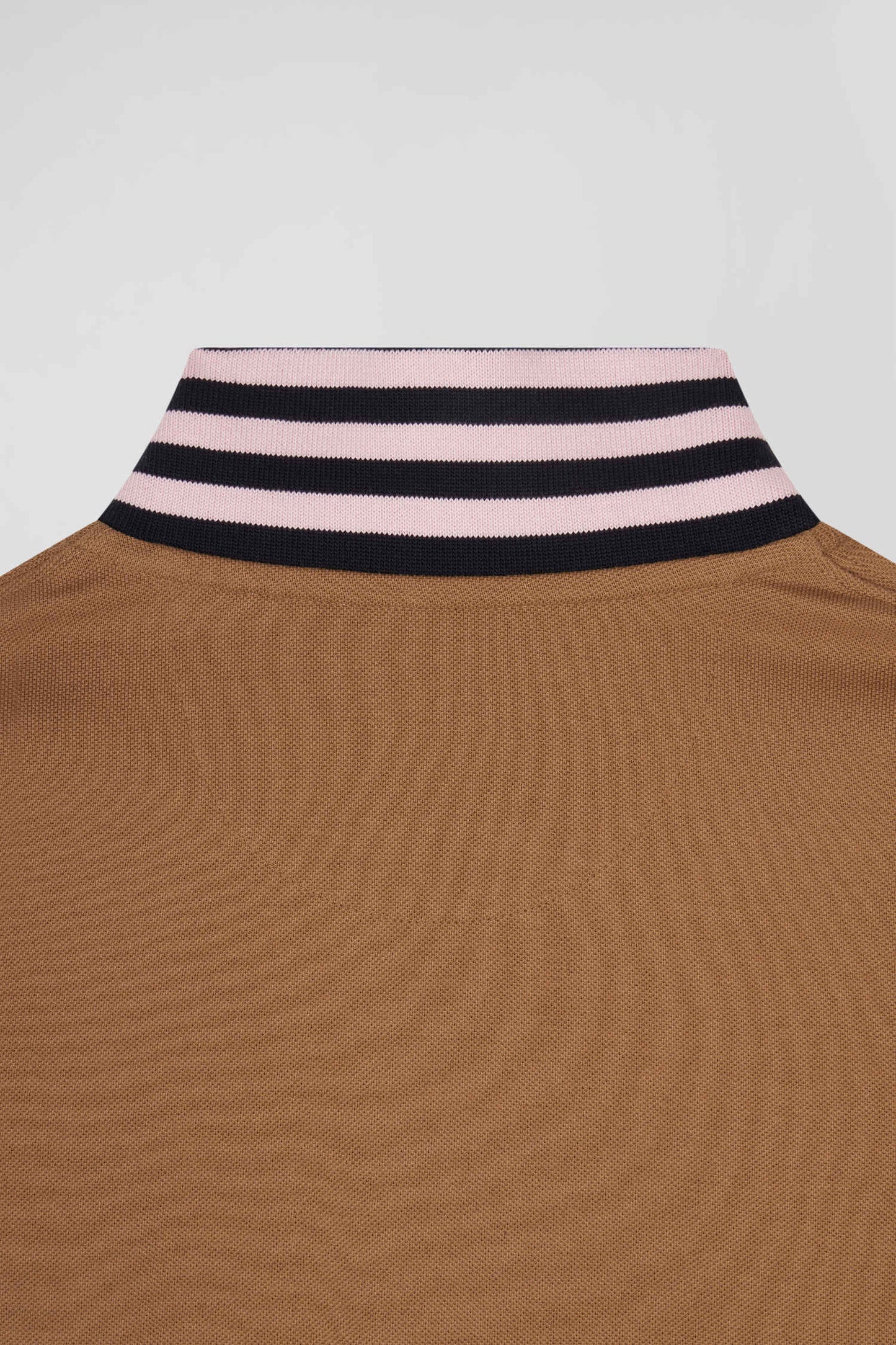 Regular camel long-sleeved cotton piqué polo shirt with striped collar