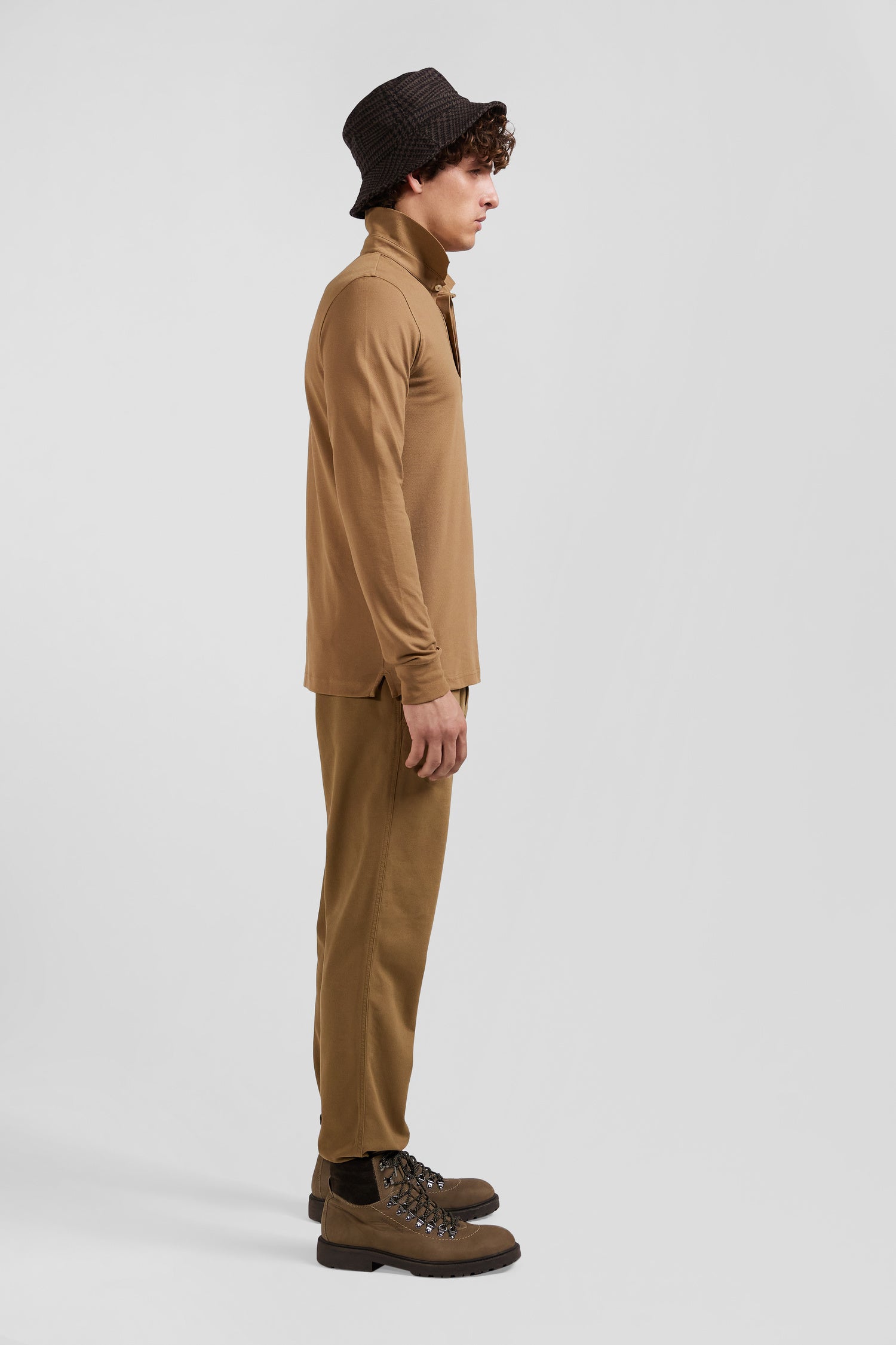 Polo manches longues en piqué coton camel coupe Slim