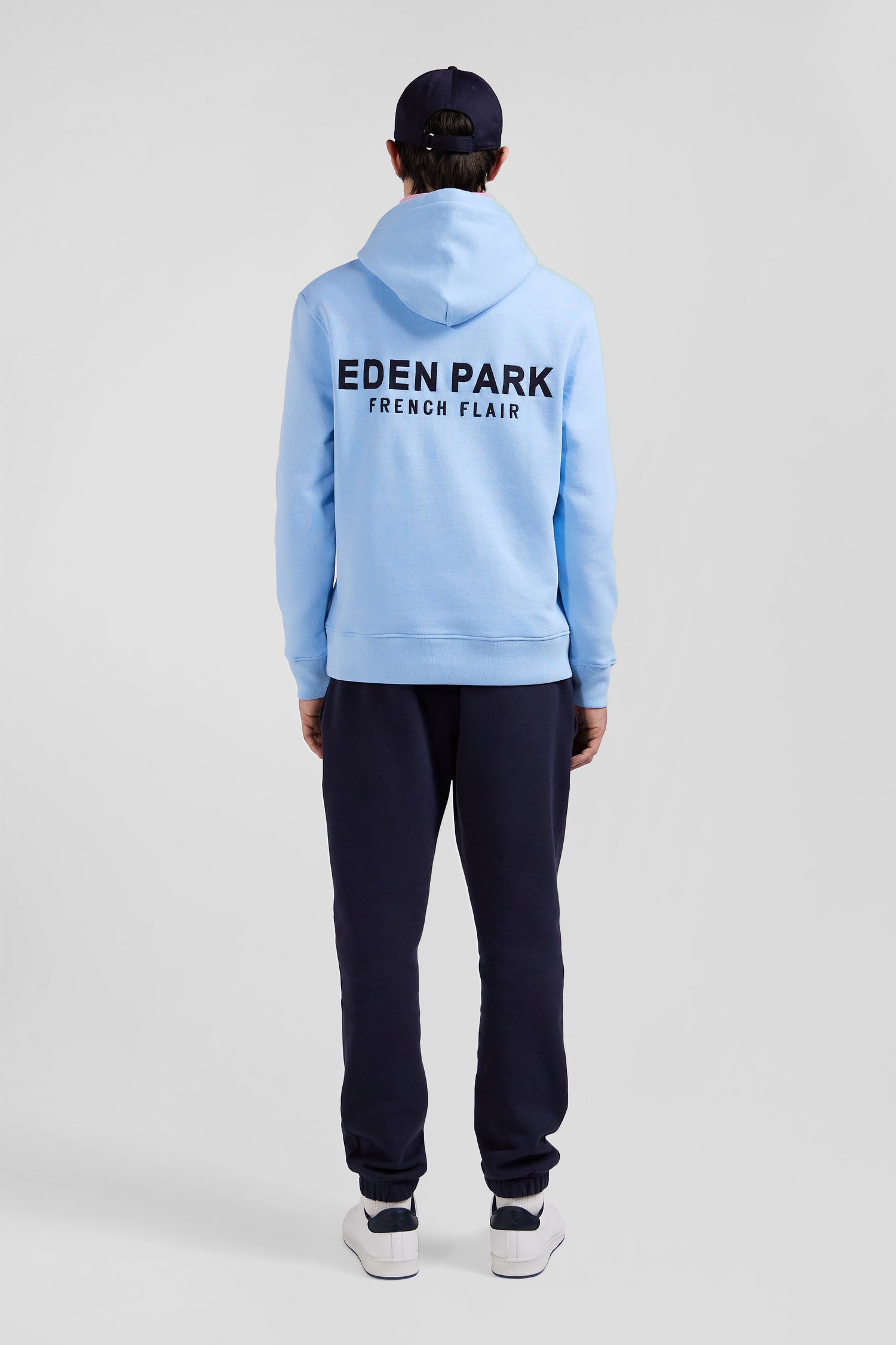 Sweatshirt à capuche en molleton ciel broderie Eden Park coupe Regular