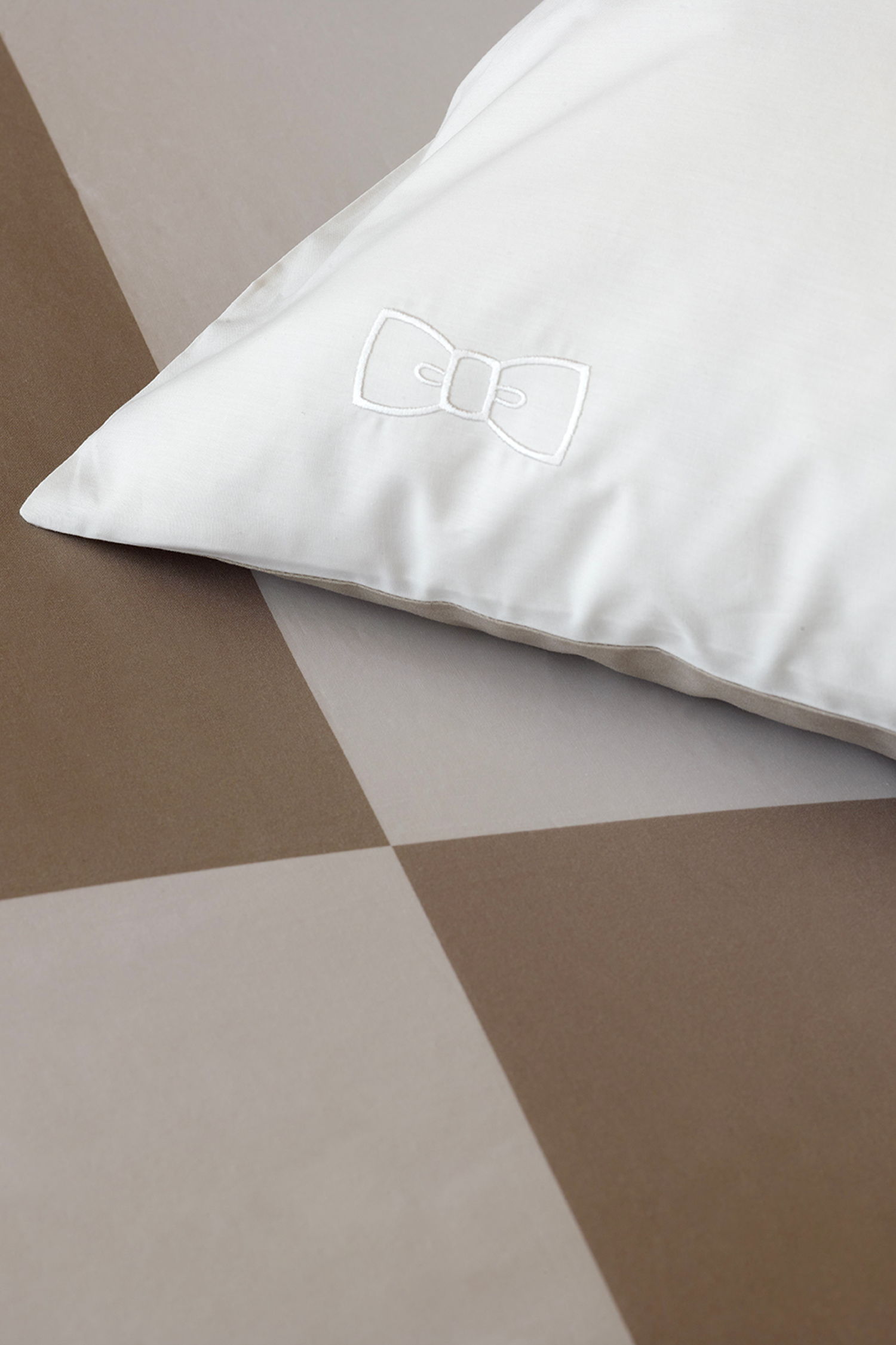 Duo of square barbarian pillow case - beige