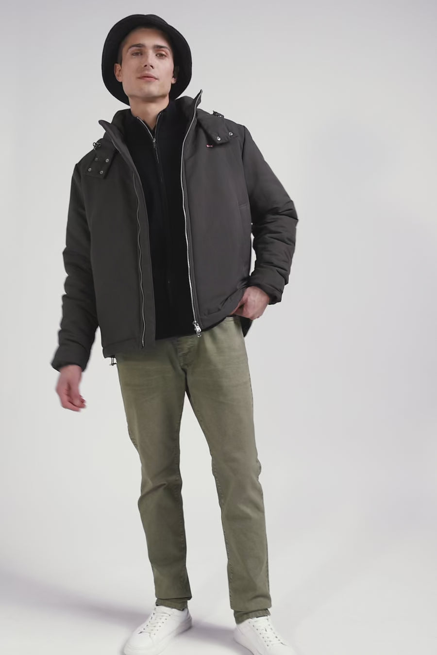 Blouson zippé à capuche kaki